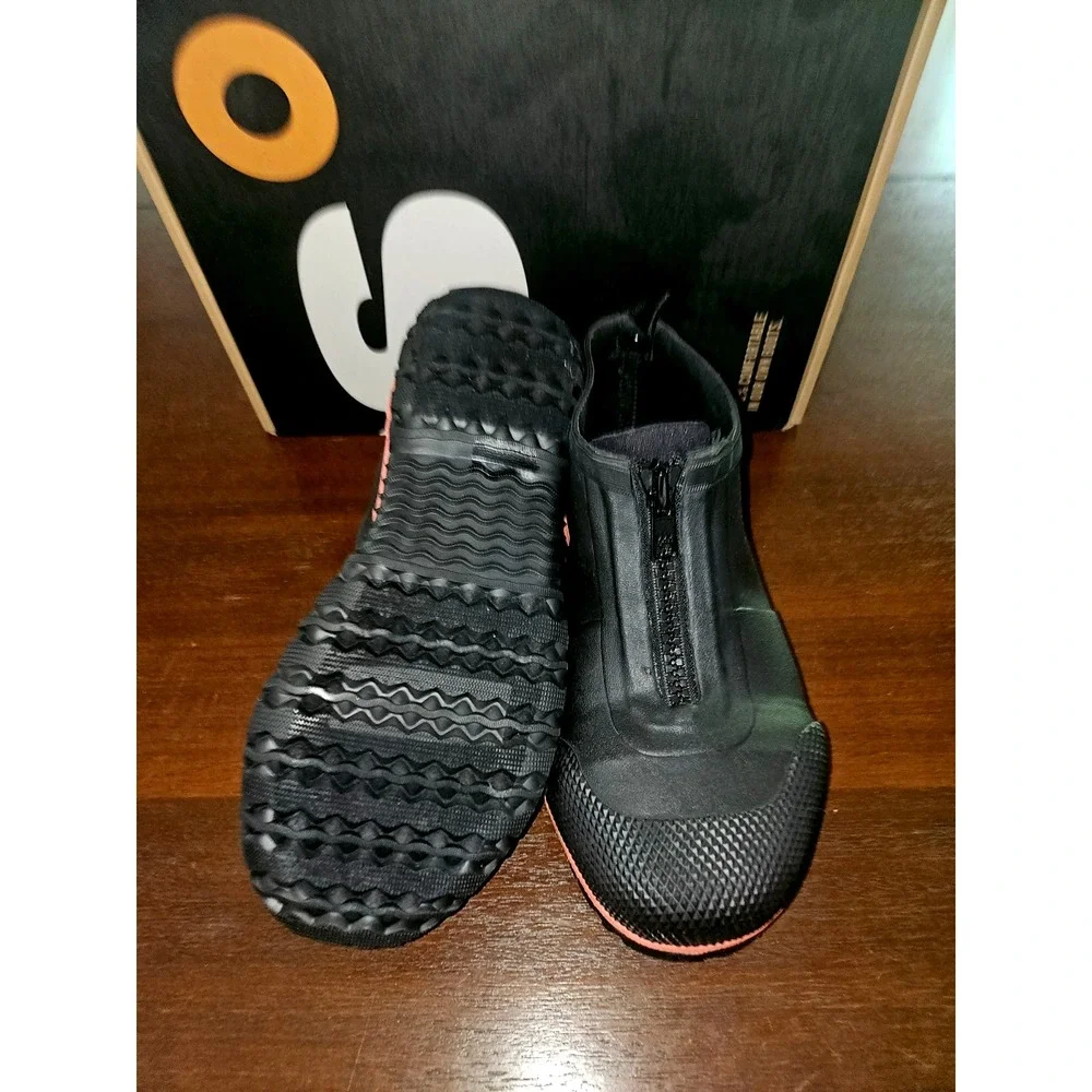 Bogs Boots Overshoe Zip Unisex Mens Size 3 Womens Size 5 Composite Toe Work Shoe